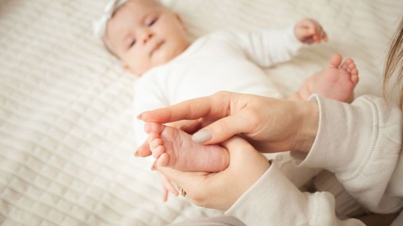 Không nên sử dụng tinh dầu khuynh diệp cho trẻ sơ sinh