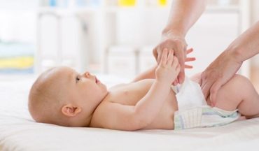 Nguyên nhân gây hăm tã cho bé và những sai lầm khiến tình trạng nặng hơn