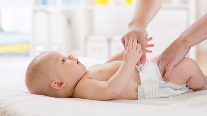 Nguyên nhân gây hăm tã cho bé và những sai lầm khiến tình trạng nặng hơn