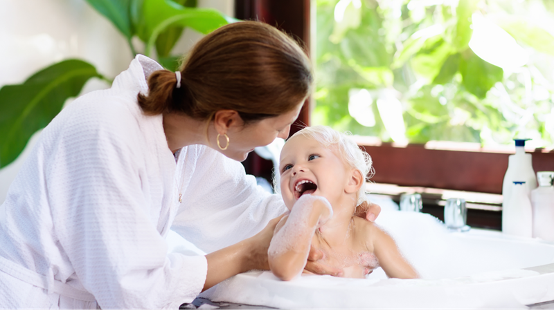 Những tiêu chí lựa chọn nước tắm thảo dược an toàn cho trẻ sơ sinh