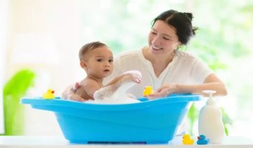 Ưu điểm của tắm thảo dược với sữa tắm: Đâu là lựa chọn an toàn cho trẻ nhỏ?