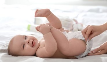 Sai lầm khi chăm sóc da vùng tã trong những ngày nắng nóng: Nguy cơ tiềm ẩn và cách bảo vệ da bé đúng cách